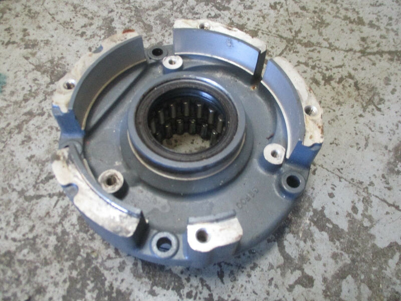 2003 Yamaha 175hp HPDI Outboard crankshaft upper bearing carrier 68f-15163-00-94