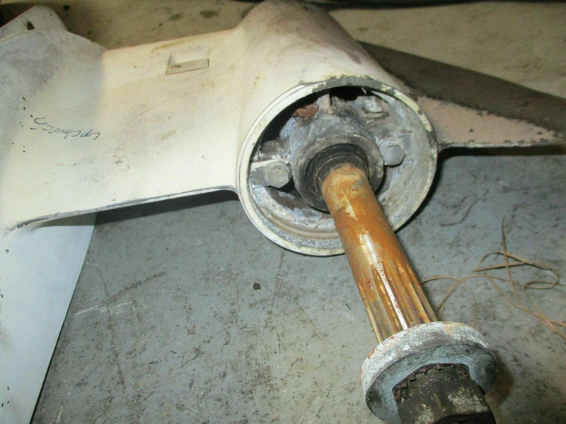 Johnson outboard 200 225 hp 25" lower unit FOR PARTS