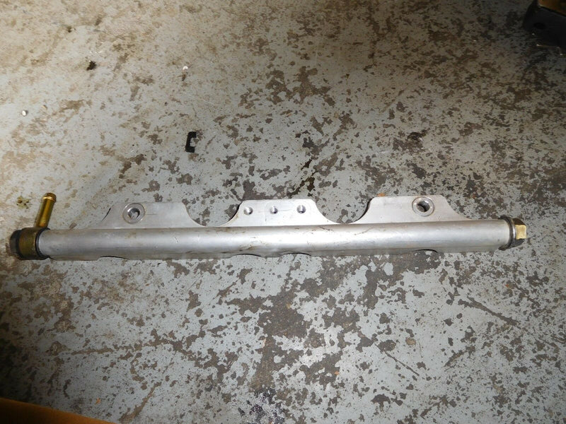 2006 Suzuki outboard DF90 4 stroke 09001F-681149 fuel rail 15750-90J00