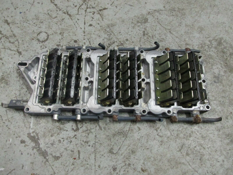 2002 Yamaha Outboard 200 hpdi LZ200TXRA intake manifold w/ reeds 65L-13610-01-00