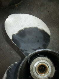 Load image into Gallery viewer, SOLAS outboard alluminum propeller 13 1/4 by 17 (OD-1111)
