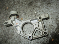 Load image into Gallery viewer, 1997 Johnson 35hp AML35D outboard bracket 325340
