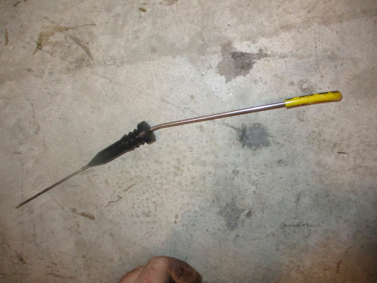 Mercury Verado 300hp outboard oil dipstick