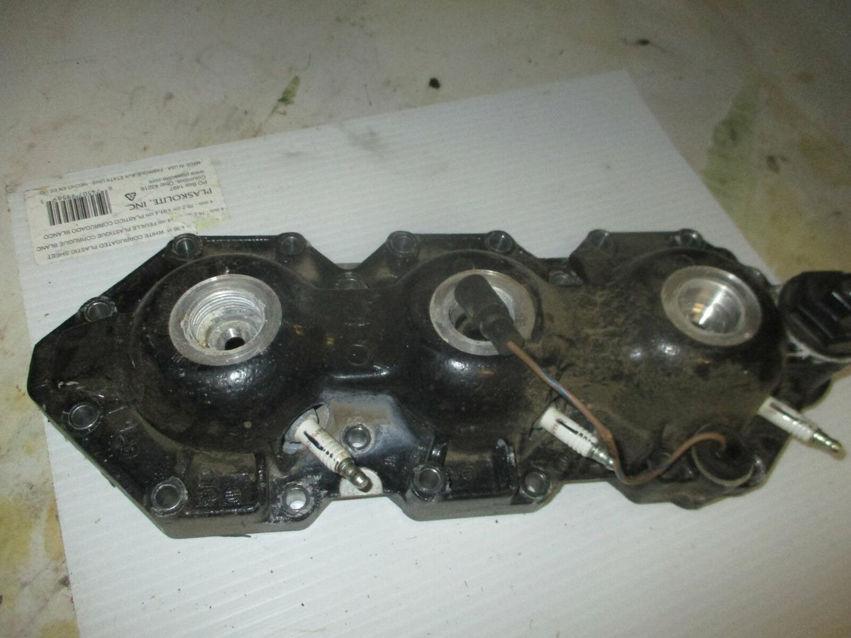 Evinrude Ficht 150hp outboard starboard cylinder head (439563)
