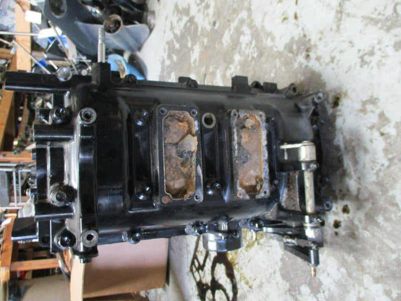 1999 Suzuki DF70 4 stroke outboard crankcase block