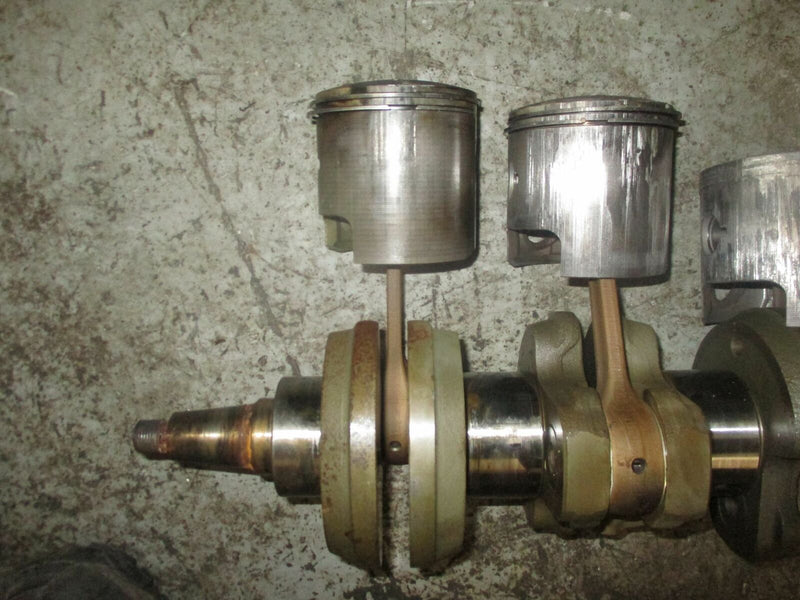 Suzuki DT140 140hp outboard crankshaft (12200-94605)