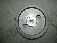 Load image into Gallery viewer, 2003 Yamaha outboard 25hp 4 stroke F25TLRB driven gear 65W-11537-01-00
