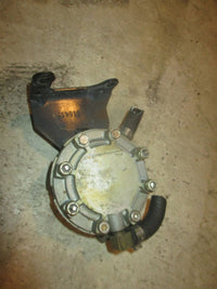 Load image into Gallery viewer, 2004 Evinrude Ficht E250FPXSRM Outboard Oil Supply Module
