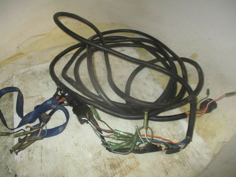 Suzuki outboard 20ft round black plug style rigging harness with ignition switch