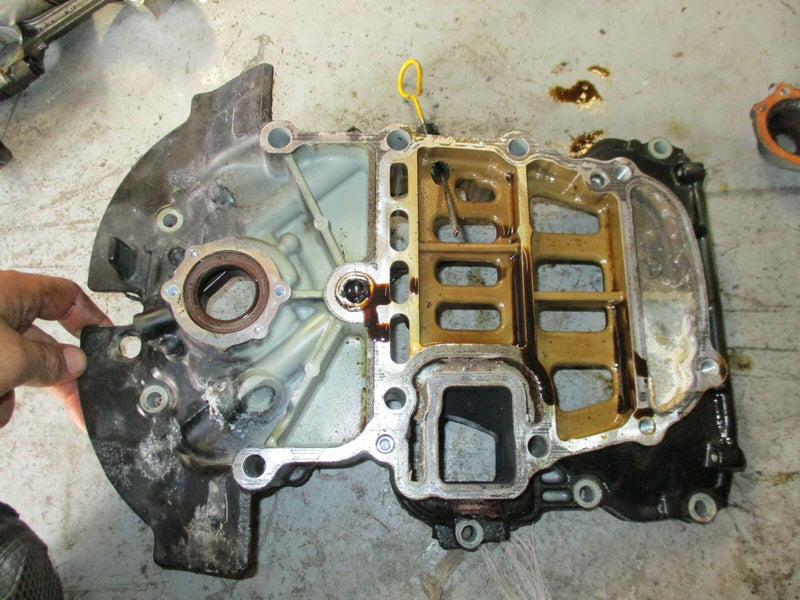 2002 Suzuki Outboard DF50 4-stroke Engine holder with oil pump 16100-87j11