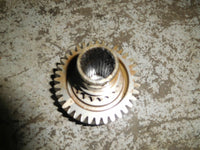 Load image into Gallery viewer, 2002 Suzuki Outboard DF140 Driven Gear 12732-90J00
