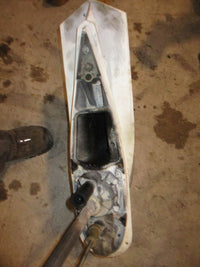 Load image into Gallery viewer, Johnson 115hp 2 stroke outboard lower unit with 25" shaft
