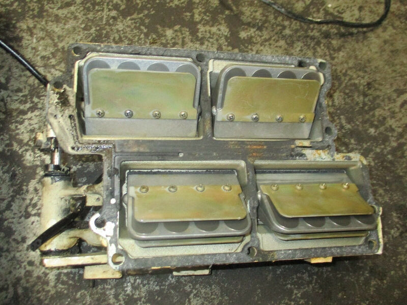 1986 Johnson 90hp Outboard 2-stroke J90TLCDC intake manifold/reed valves 0397075