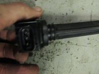 Load image into Gallery viewer, 2007 Suzuki outboard DF200 4-stroke 20001F-781073 ignition coil 33410-93J00
