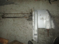 Load image into Gallery viewer, Evinrude 115hp 2 stroke outboard lower unit with 20" shaft FOR PARTS
