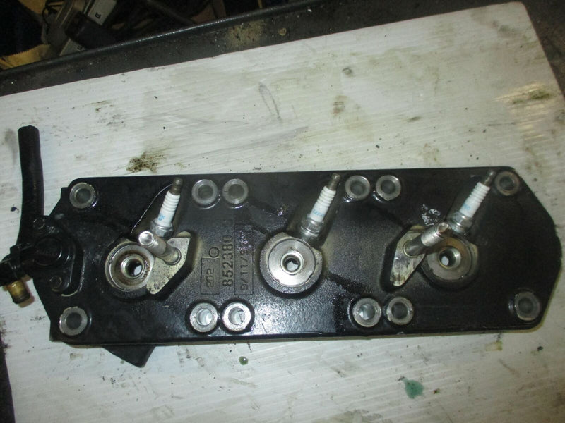 Mercury Optimax 2.5L 135hp outboard port cylinder head (852380-C)