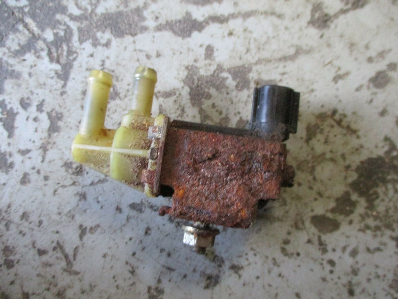 1999 Suzuki DF40 4-stroke outboard IAC valve