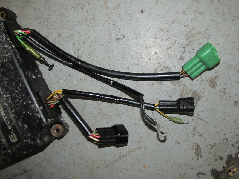 1994 Suzuki Outboard DT 200 two stroke electronic fuel injection 33920-87D20