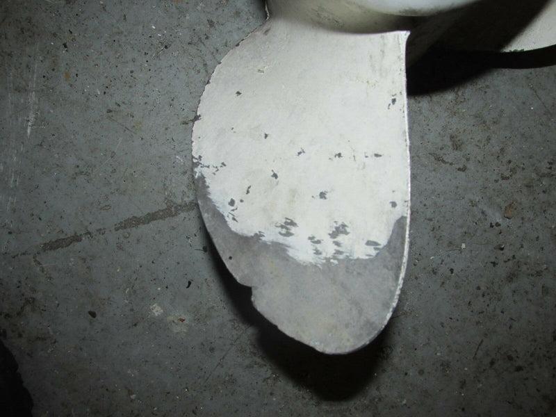 1993 Evinrude outboard E70ELETS 2-stroke 70hp aluminum propellor 13 x 19