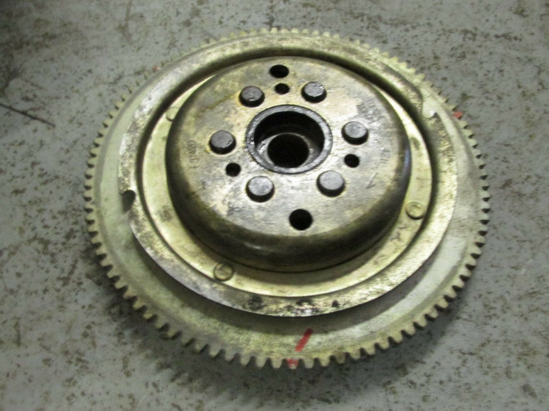 1985 Suzuki outboard DT55 2 stroke 55hp 05501-502262 flywheel 32102-94700