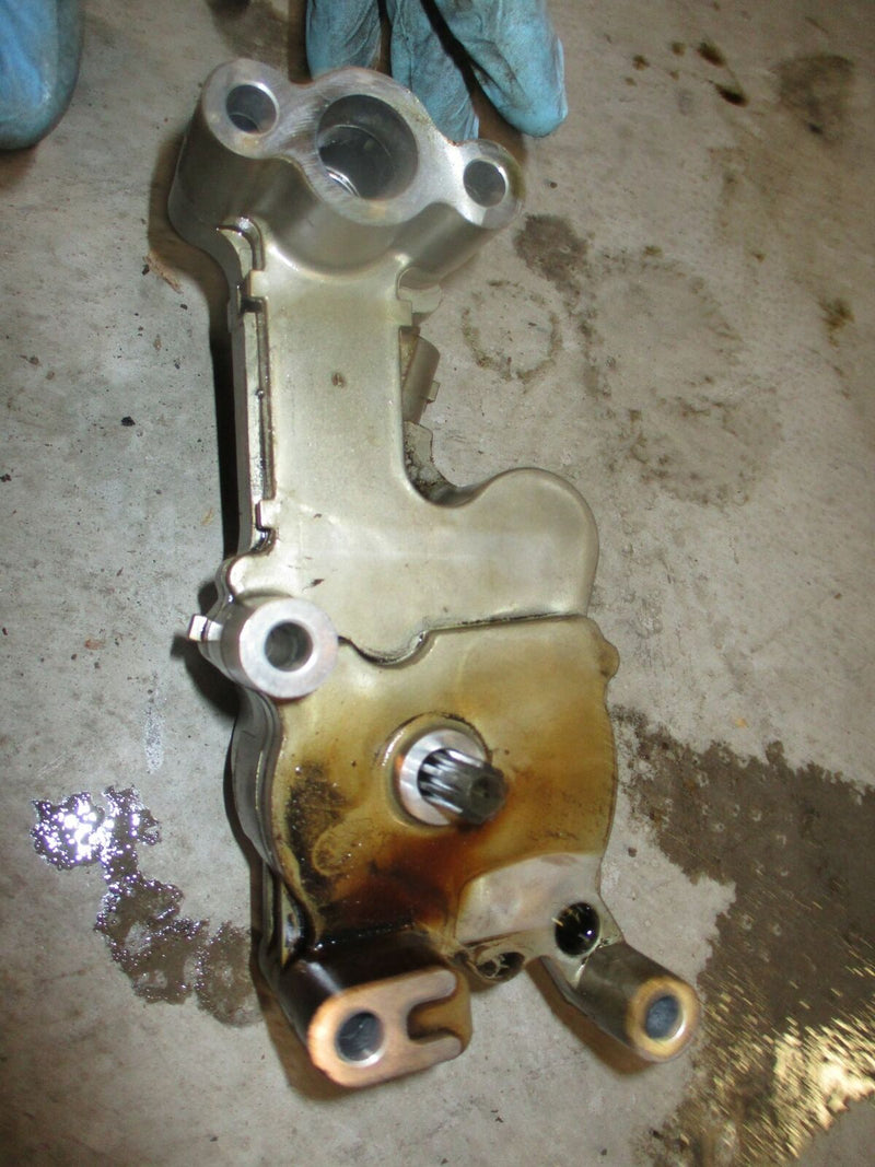 Suzuki DF225 225hp outboard oil pump (16400-93J02)