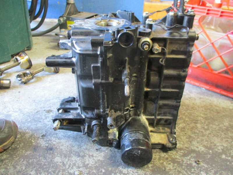 1999 Suzuki DF50 outboard crankcase block