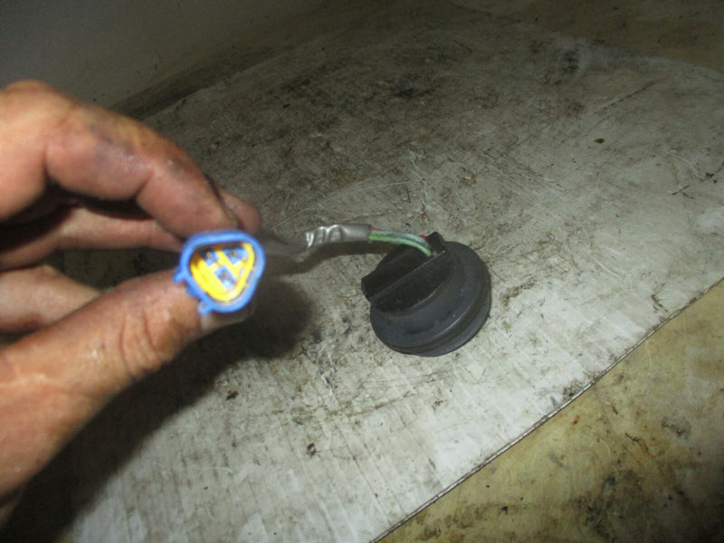 Yamaha 50hp 2 stroke outboard tilt trim switch (63D-82563-10-00)