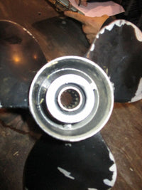 Load image into Gallery viewer, Evinrude Suzuki DF40 DF50 outboard aluminum propeller
