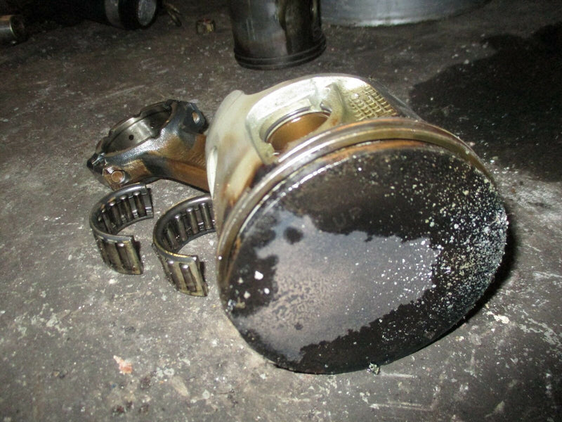 1996 yamaha outboard L225TXRU 2-stroke VX Model port piston/rod 62j-11642-02-86
