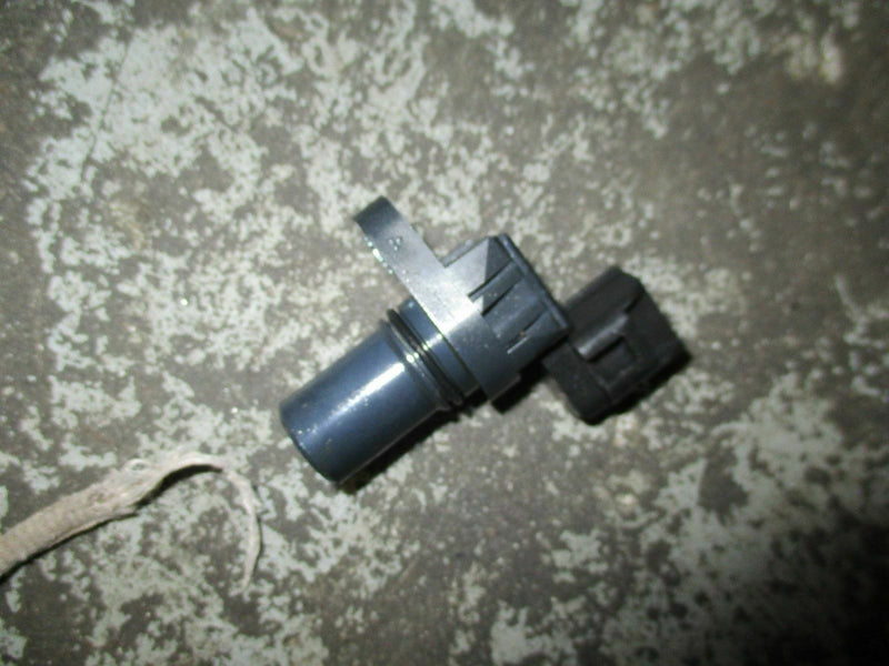 2007 Yamaha 350hp Outboard V8 4-stroke cam position sensor 6p2-85896
