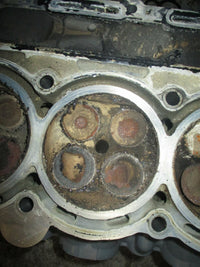 Load image into Gallery viewer, Suzuki DF200 200hp outboard port cylinder head
