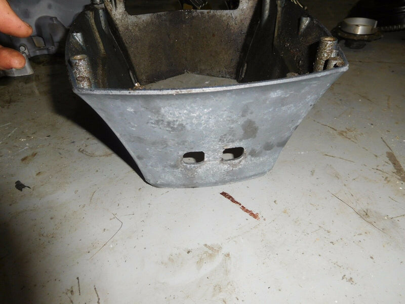 1988 Yamaha 90 hp outboard 90ETLG Apron cover 688-42741-00-EK