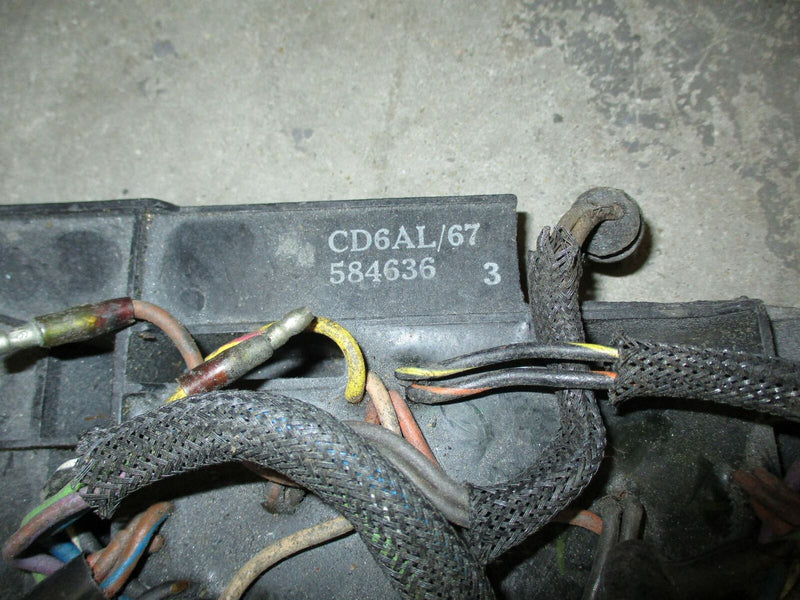 1993-2000 Johnson/EvinrudeCDI Power Pack 584636 185-250hp V6 Mount Plate Broken