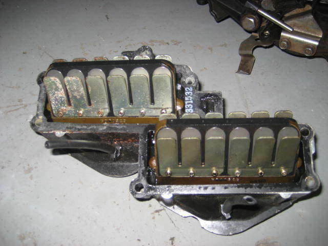 Johnson Evinrude Ficht 200 225 hp Reed Valve Set 5000323 and intake manifold