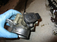 Load image into Gallery viewer, Suzuki DF150 150hp outboard throttle body with sensor (13300-96J00)
