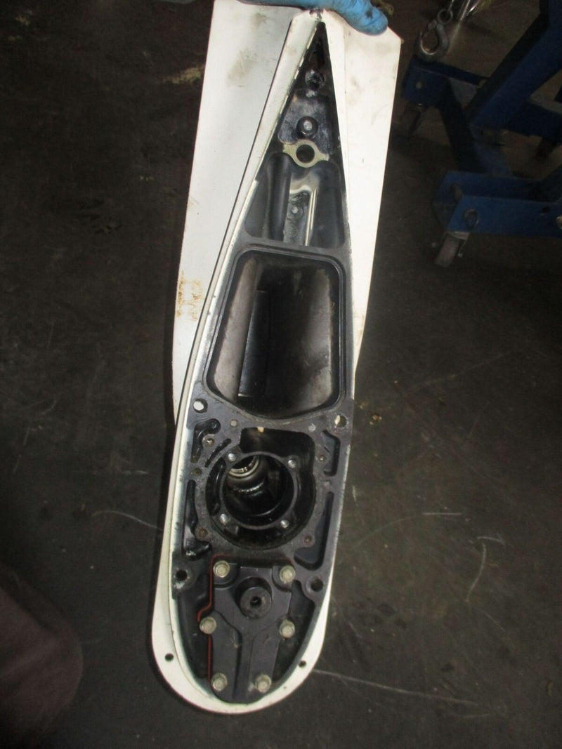 Johnson Evinrude older style V6 gear case (352704)