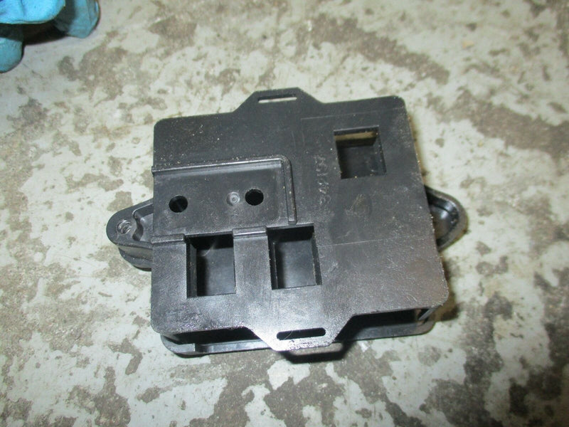 1996 Johnson outboard 30hp 2-stroke harness mounting plate 324197 342365