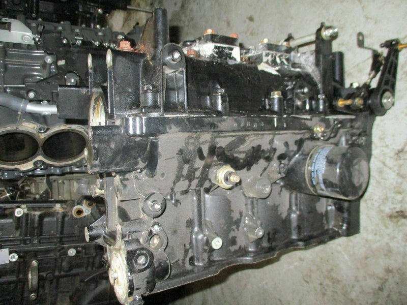 1999 Johnson Evinrude 70 hp 4 stroke outboard Crankcase block