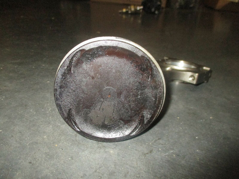 Yamaha V8 300hp 4 stroke outboard piston and rod