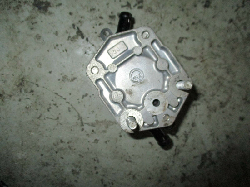 2000 Yamaha OX66 SWS SX225TXRY outboard fuel pump 6e5-24410-10