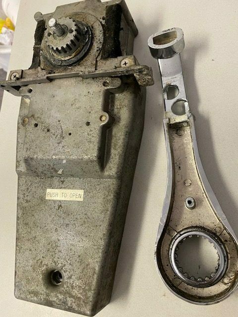 Suzuki DF150 150hp outboard top mount control box