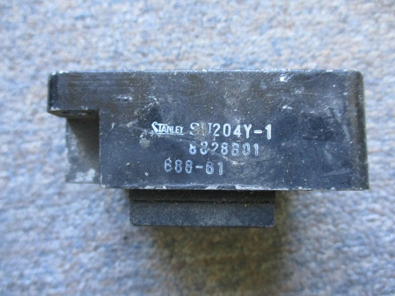 Yamaha 90-220hp 2-Stroke Outboard Ignition Rectifier Regulator (688-81960-61-00)