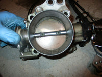 Load image into Gallery viewer, Suzuki DF150 150hp outboard throttle body with sensor (13300-96J00)
