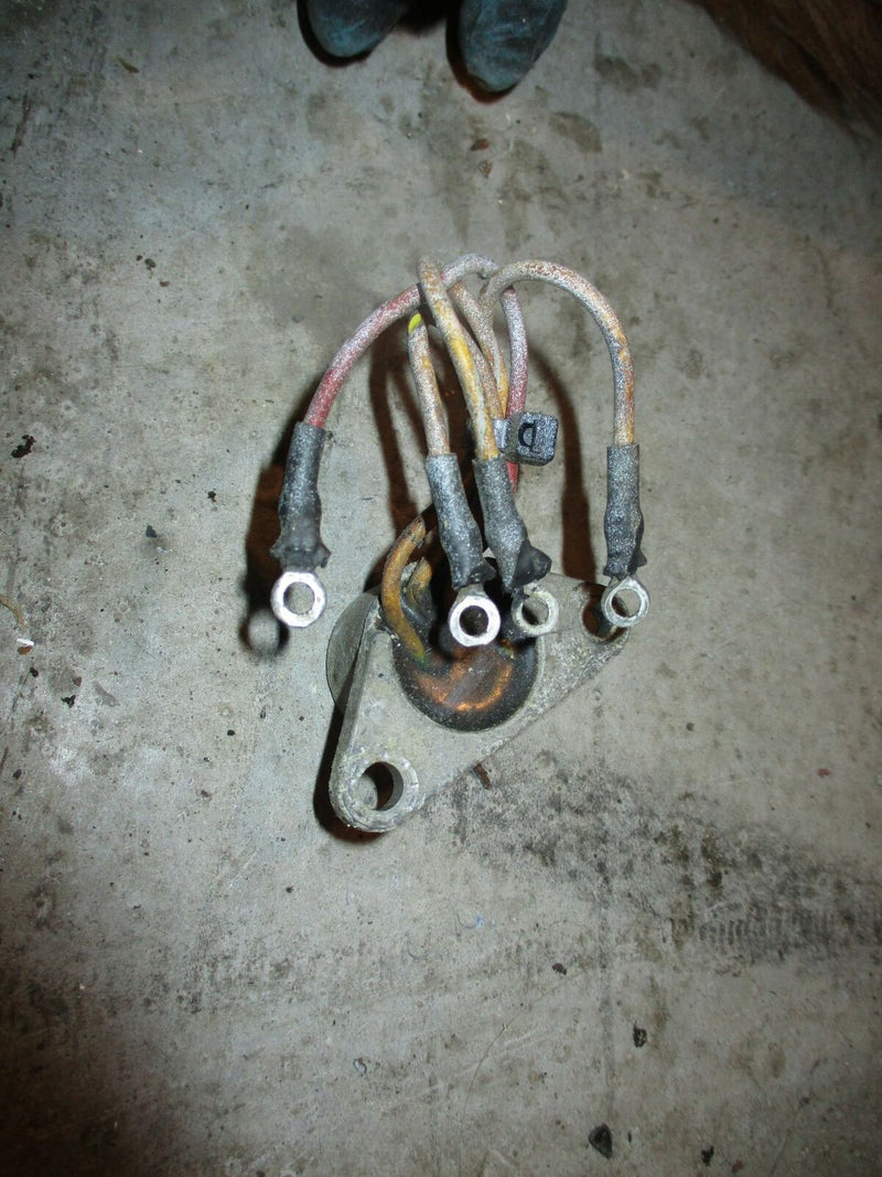 Johnson Seahorse 35hp outboard 4 wire rectifier regulator (581778)
