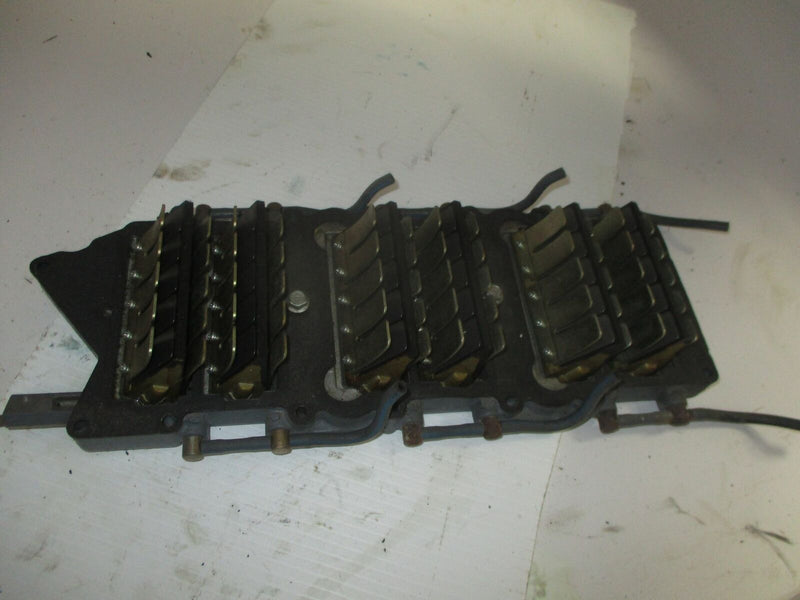 Yamaha HPDI 200hp outboard intake manifold with reed valves (65L-13610-01-00)