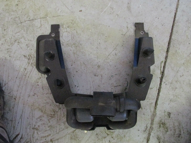 2001 Yamaha outboard Z200TXRZ 2 stroke exhaust plate 68F-42771-00-00