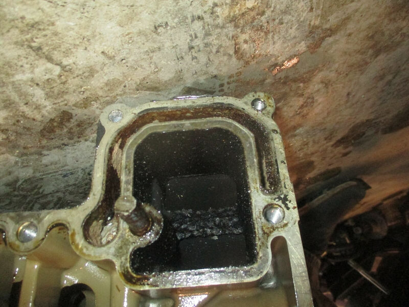 Suzuki DF115 115hp outboard crankcase block