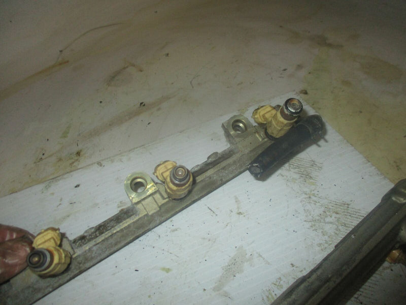 Yamaha 225hp 4 stroke outboard fuel rail with injector set