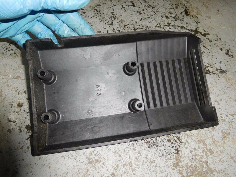 1993 Yamaha V4 130hp L130TXRR Rectifier Regulator cover  6R3-81942-00-00