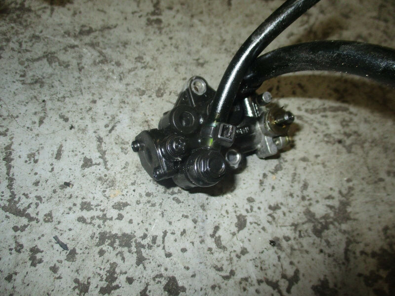 1998 Mercury 2.0L carbureted outboard 135hp mechanical oil pump 815698